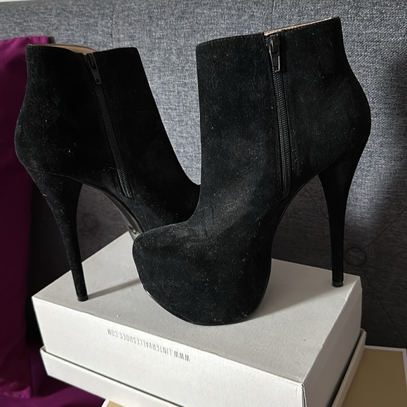 B2 Faux Suede Platform Booties - Picture 3 of 7